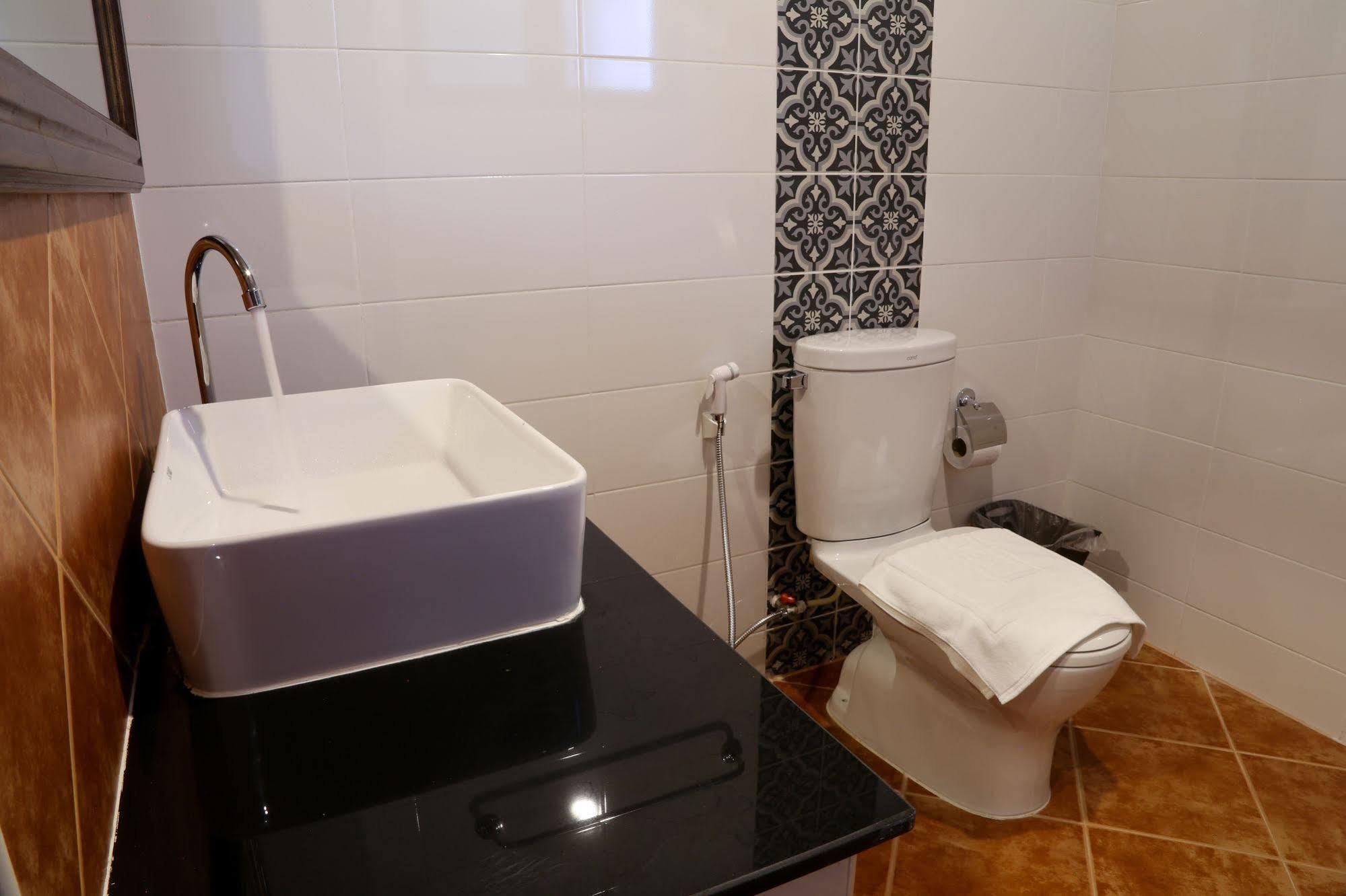Auberge de jeunesse Sabai & *